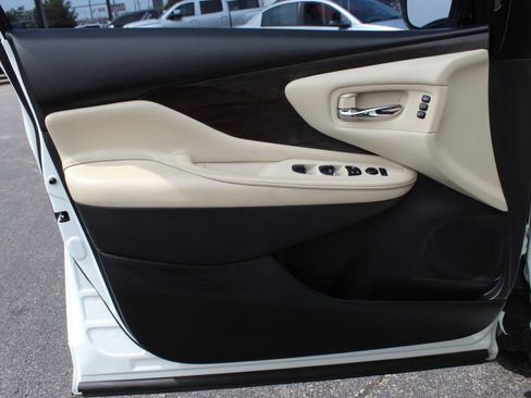 Used 2020 Nissan Murano Platinum AWD/4WD image 17