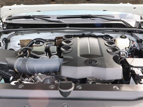 Used 2024 Toyota 4Runner TRD Off-Road image 19