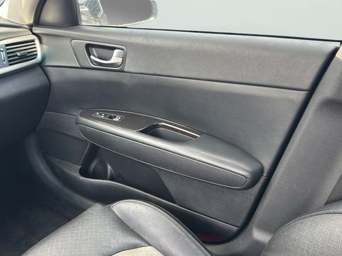 Used 2019 Kia Optima EX FWD image 17