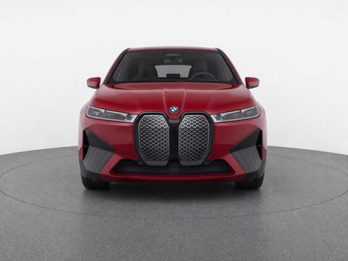 Used 2024 BMW iX xDrive50 w/ Sport Package AWD/4WD image 5