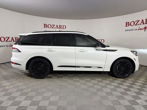 Used 2023 Lincoln Aviator Reserve w/ Equipment Group 201A RWD image 9