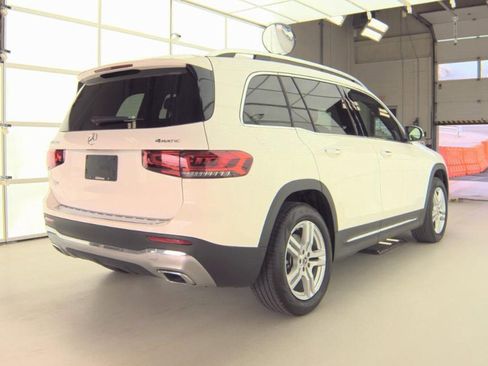 Used 2022 Mercedes-Benz GLB 250 GLB 250 NAV,CAM,PANO,HTD STS,B w/ Premium Package Lite image 2