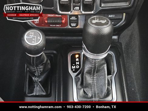 Used 2024 Jeep Wrangler Unlimited Rubicon AWD/4WD image 15