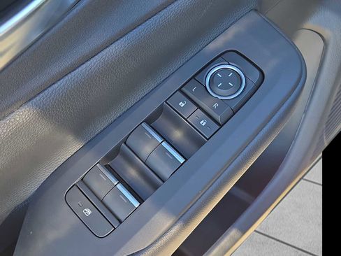 New 2026 Toyota Prius Plug-In Hybrid image 11