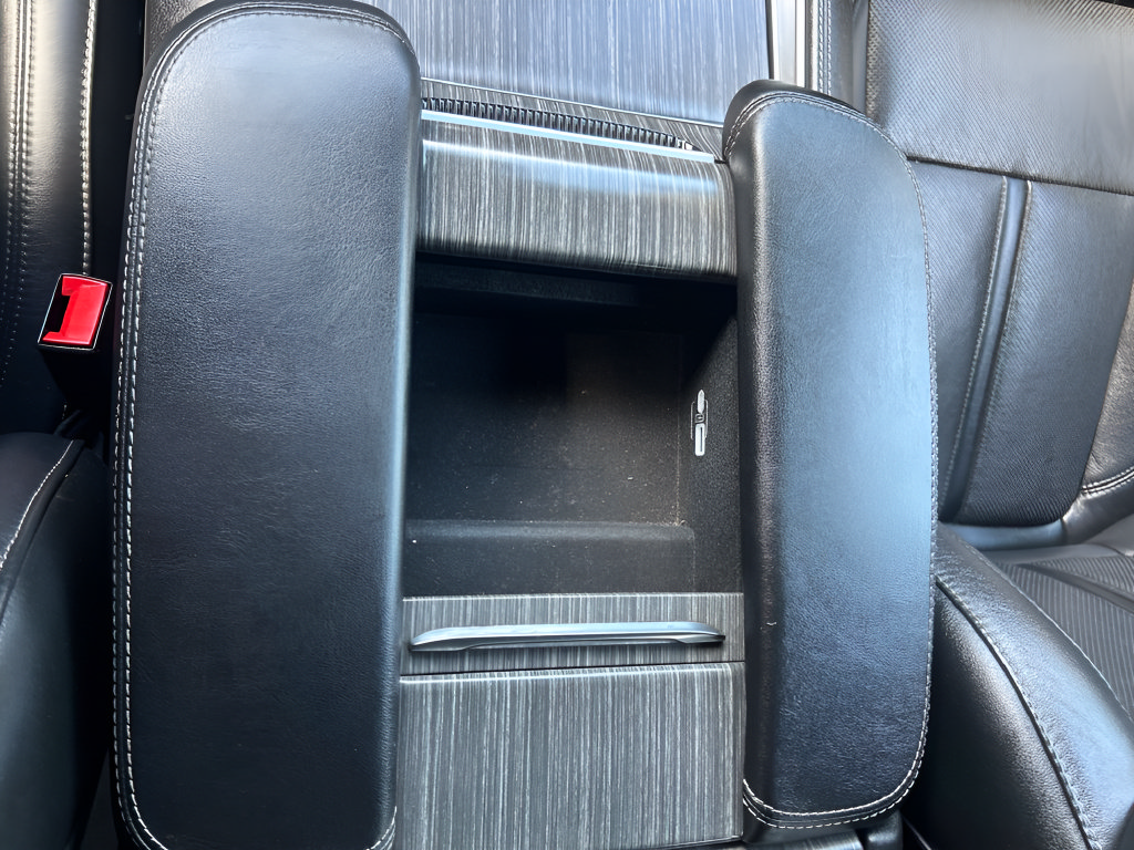 Used 2024 Jeep Wagoneer L Series III w/ Flexible Seating Group AWD/4WD image 33