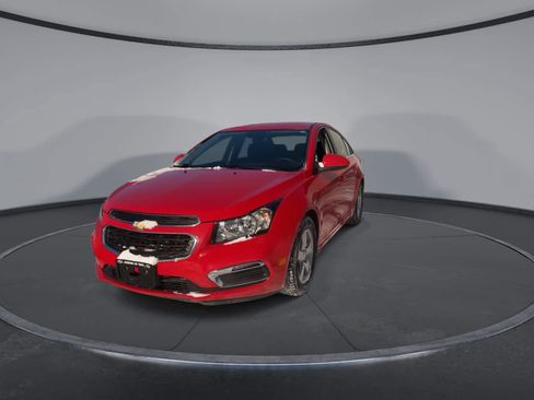 Used 2016 Chevrolet Cruze LT w/ Technology Package image 3