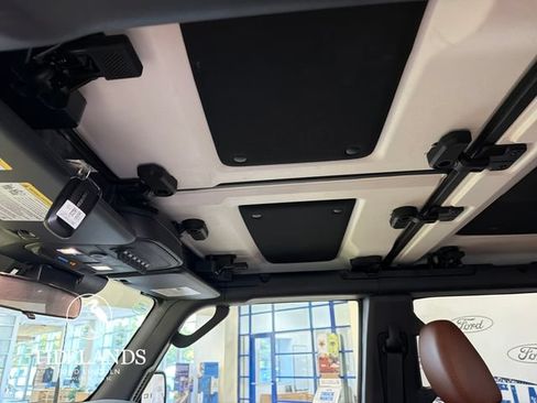 New 2026 Ford Bronco Heritage Edition AWD/4WD image 25