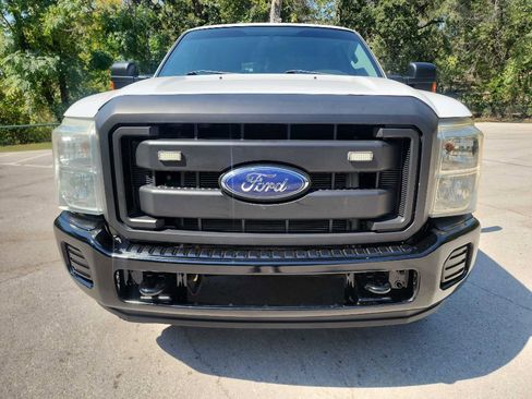 Used 2016 Ford F250 XL w/ Power Equipment Group image 2