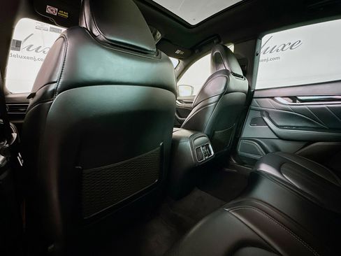 Used 2019 Maserati Levante GranSport AWD/4WD image 24