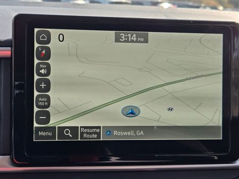 Used 2025 Hyundai Venue Limited image 25