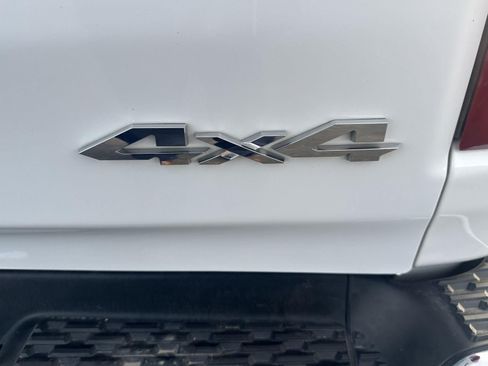 Used 2025 RAM 1500 Laramie AWD/4WD image 35