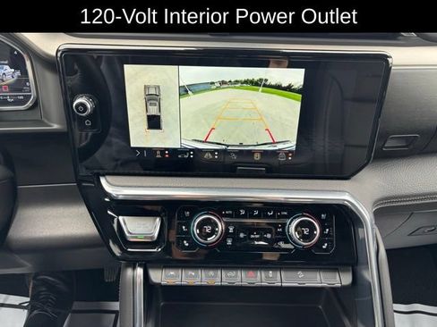 Certified 2025 GMC Sierra 1500 Denali w/ Technology Package AWD/4WD image 17