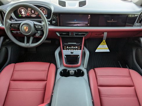 New 2026 Porsche Cayenne image 20