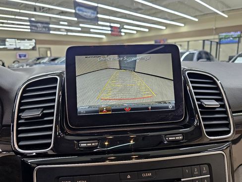 Used 2017 Mercedes-Benz GLE 350 w/ Premium 1 Package image 33