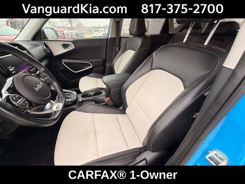 Certified 2024 Kia Soul GT-Line image 12