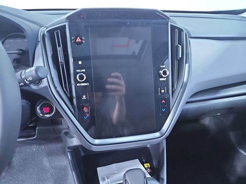 New 2025 Subaru Crosstrek 2.5i Limited w/ Crosstrek Mirror Package image 18