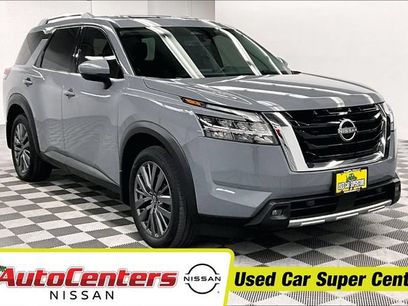 Used 2024 Nissan Pathfinder SL