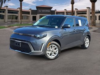Used 2025 Kia Soul LX w/ LX Technology Package FWD video 1