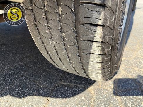 Used 2010 Toyota Highlander SE image 10