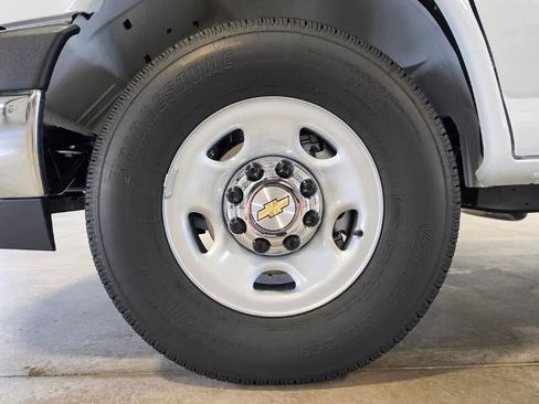 New 2026 Chevrolet Express 2500 w/ Driver Convenience Package RWD image 9