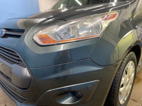 Used 2017 Ford Transit Connect XLT image 6