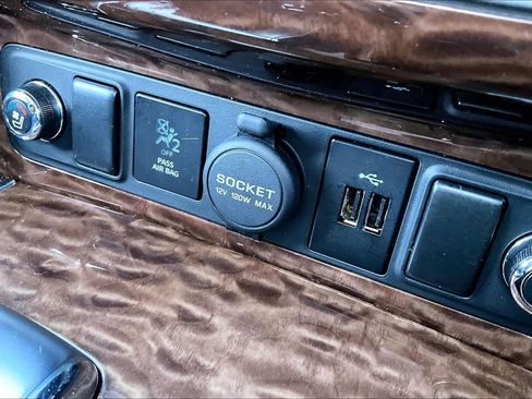 Used 2019 Nissan Armada Platinum w/ Captain's Chairs Package image 35