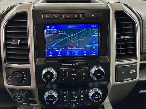 Used 2020 Ford F150 Lariat w/ Equipment Group 502A Luxury AWD/4WD image 22