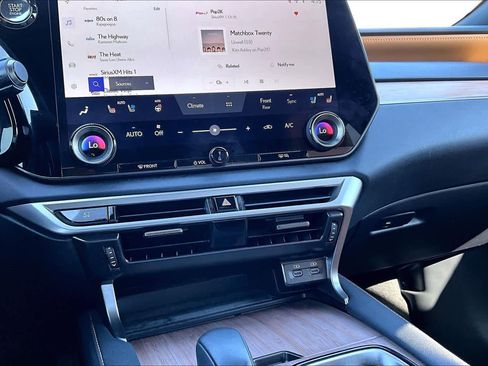 Certified 2025 Lexus RX 350 Premium w/ Accessory Package (Z1) FWD image 35