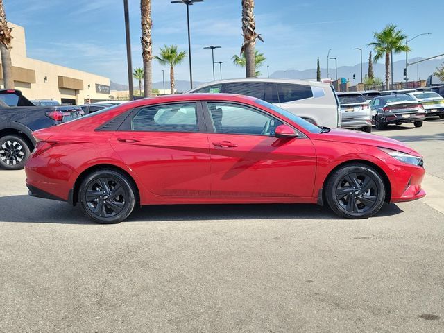 Used 2023 Hyundai Elantra Blue FWD image 32
