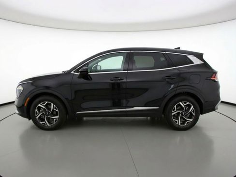 Used 2025 Kia Sportage LX FWD image 5