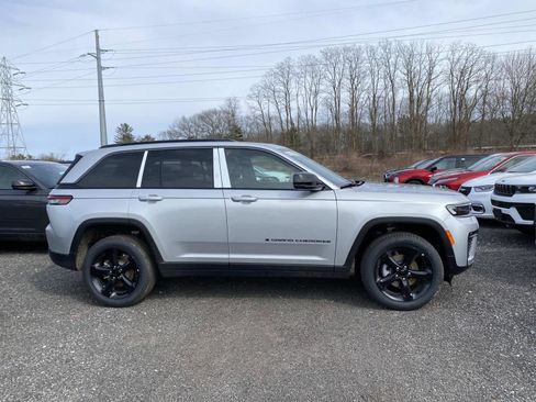 New 2026 Jeep Grand Cherokee Limited image 2
