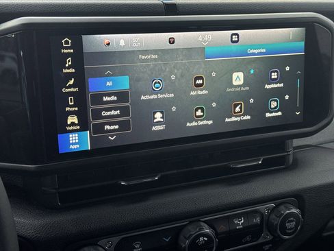 Used 2024 Jeep Wrangler Willys image 24