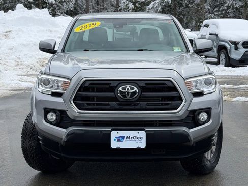 Used 2019 Toyota Tacoma SR5 image 2