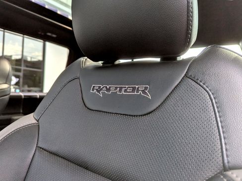 Used 2018 Ford F150 Raptor w/ Equipment Group 802A Luxury image 47