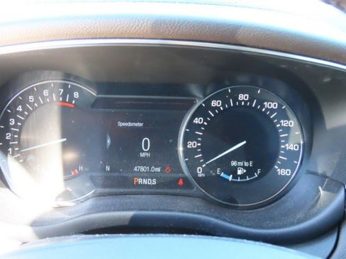 Used 2018 Lincoln MKC Premiere image 27