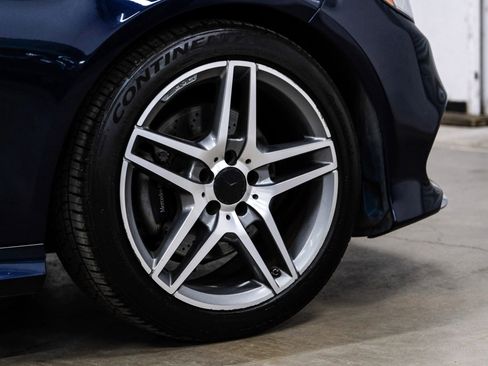 Used 2014 Mercedes-Benz E 350 4MATIC Sedan image 58