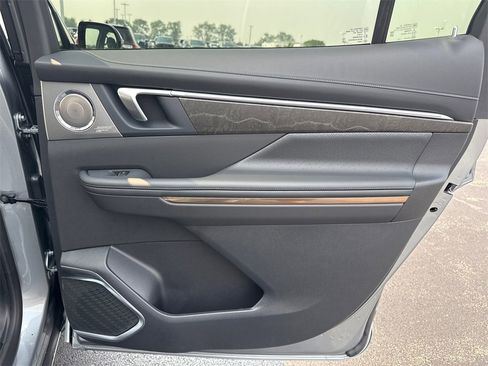 New 2026 Buick Enclave Avenir w/ Super Cruise Package image 37