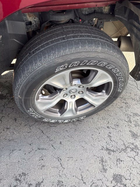 Used 2023 RAM 1500 Laramie AWD/4WD image 3