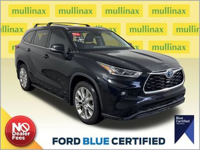 Used 2023 Toyota Highlander Limited