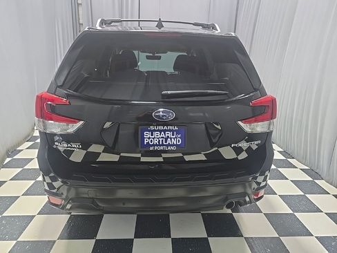 Used 2023 Subaru Forester Limited image 10