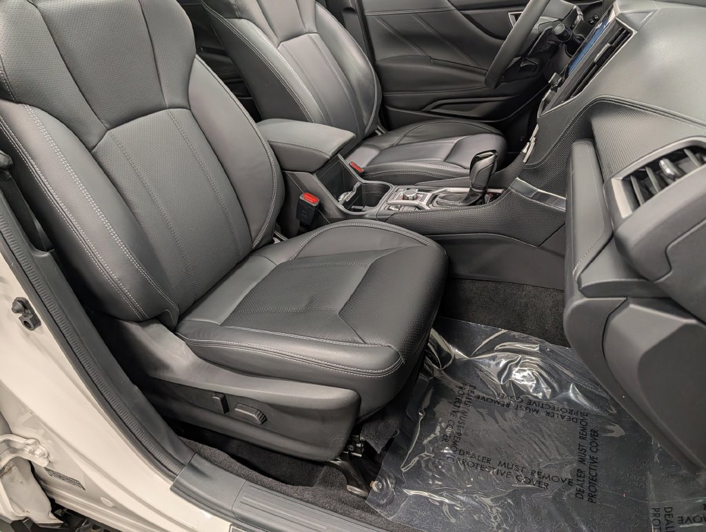 Used 2022 Subaru Forester Touring AWD/4WD image 29
