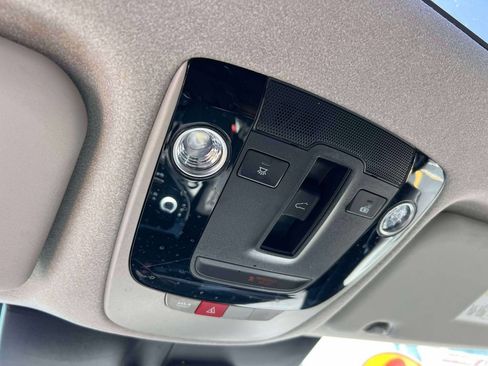 Used 2023 Kia Niro Wave w/ Wave Preserve Package FWD image 31