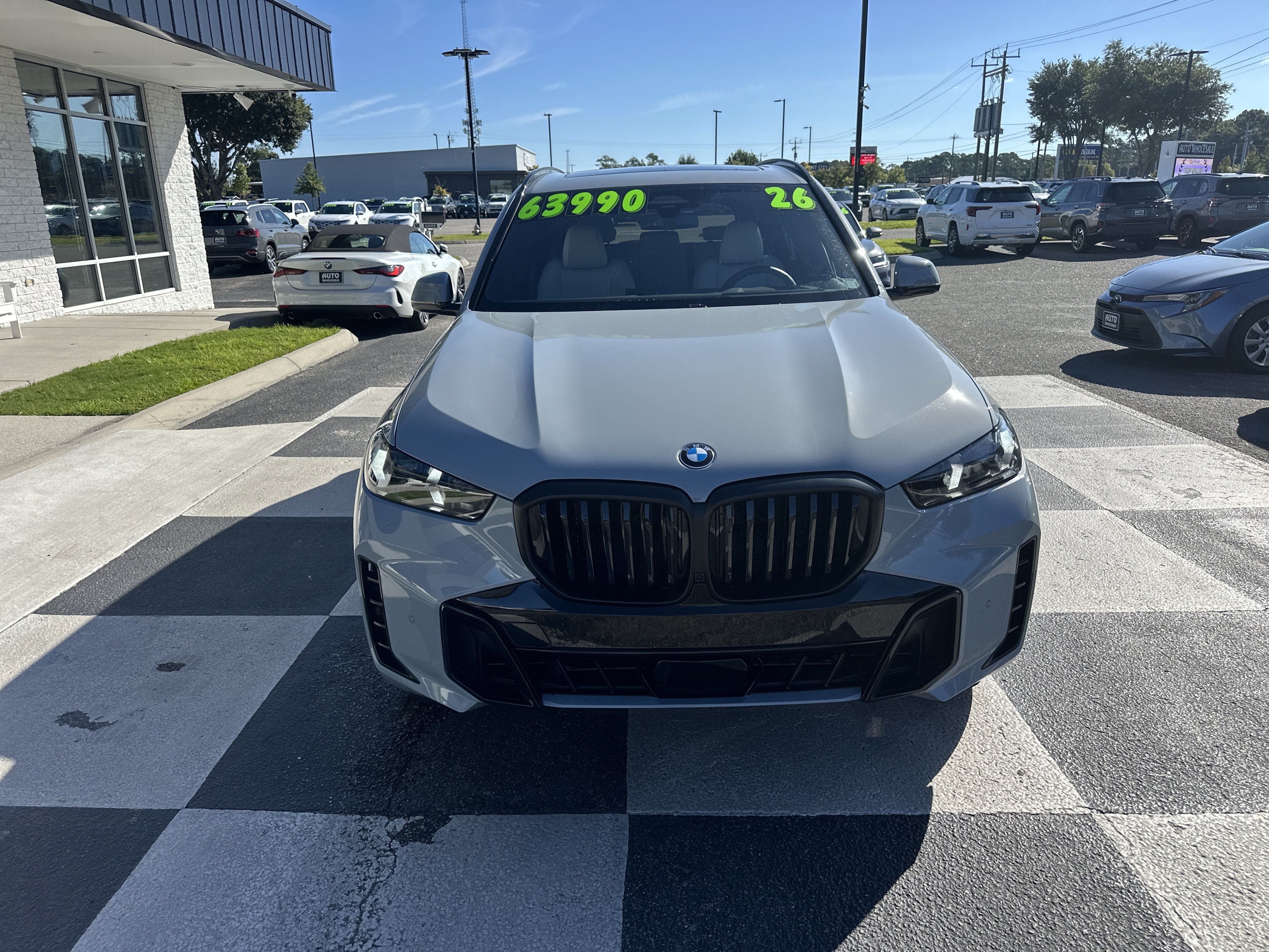 Used 2026 BMW X5 sDrive40i w/ M Sport Package RWD image 2