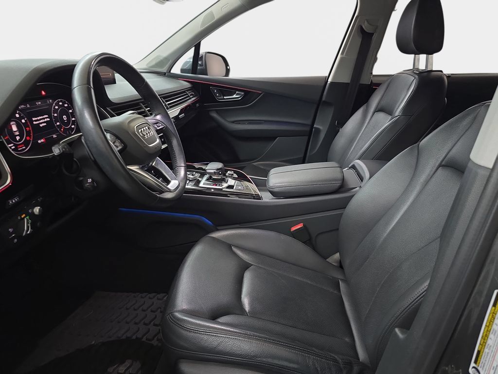 Used 2019 Audi Q7 3.0T Prestige AWD/4WD image 18