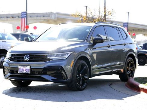 Used 2023 Volkswagen Tiguan SE R-Line image 7