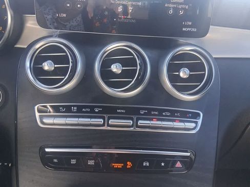 Used 2022 Mercedes-Benz GLC 300 image 7
