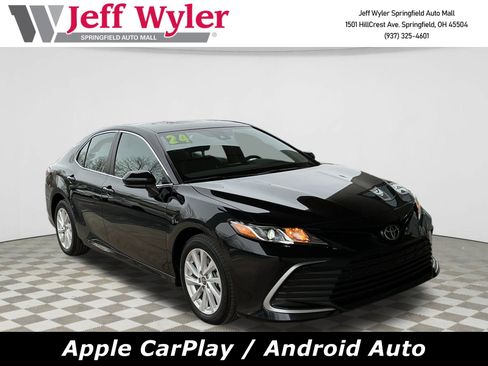 Used 2024 Toyota Camry LE image 1
