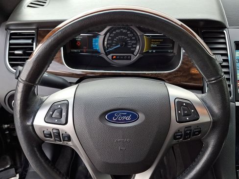 Used 2018 Ford Taurus Limited image 21