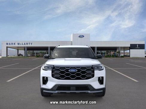 New 2026 Ford Explorer Platinum image 6