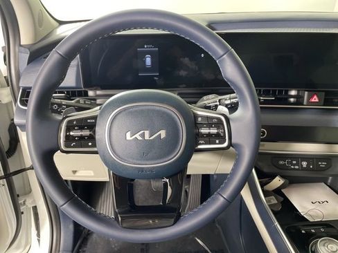 New 2026 Kia Carnival EX image 23